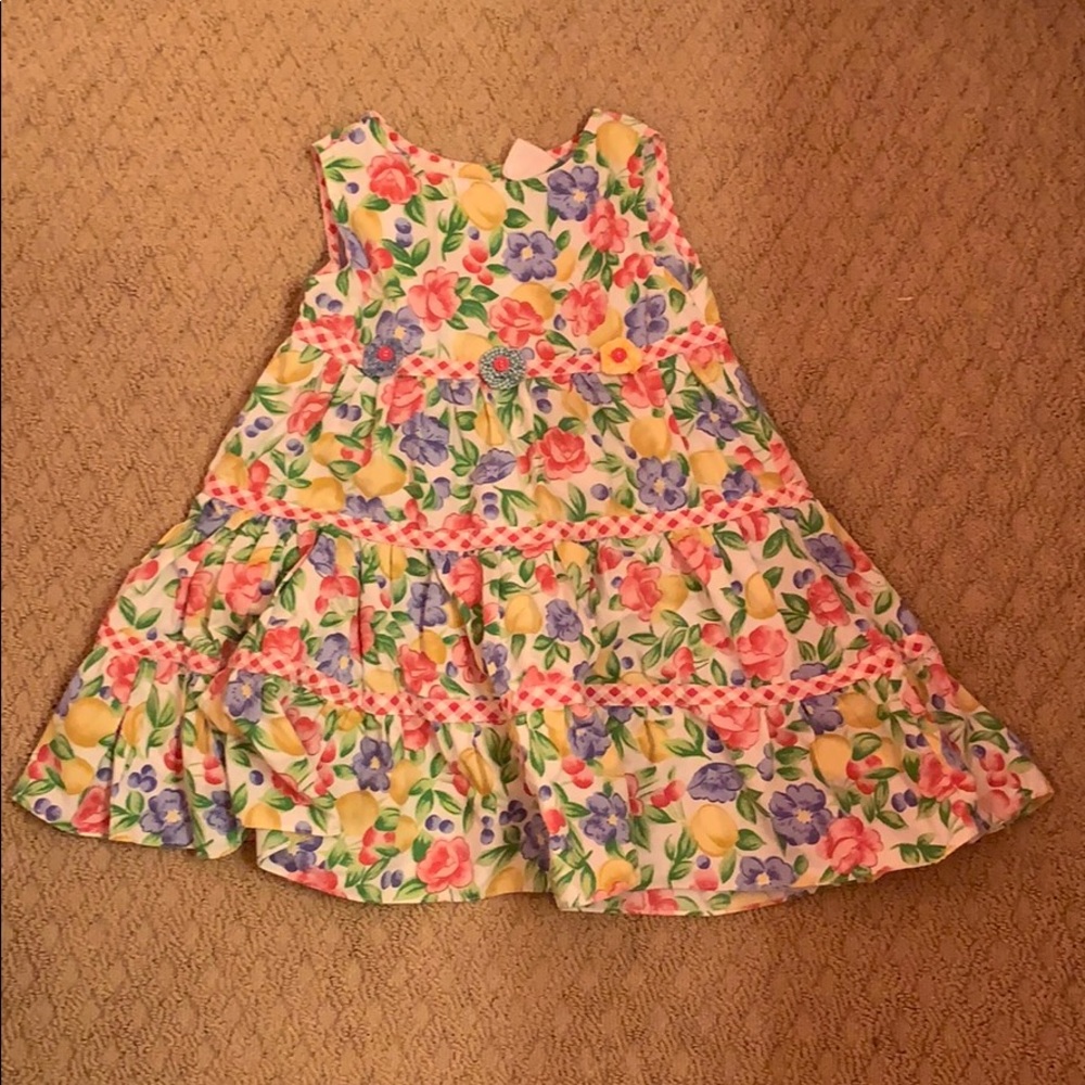Girls dress